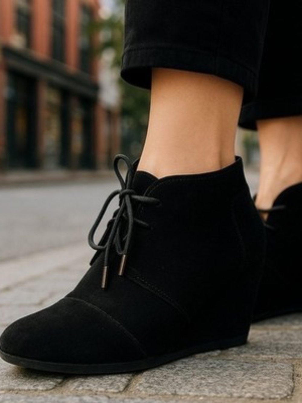 Toms Wedge Bootie Kaia Suede Black Wedge Boots - size 9.5 NEW